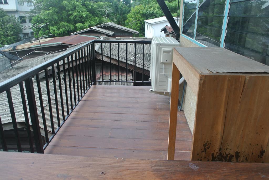 Eco House Apartment Bangkok Exterior foto