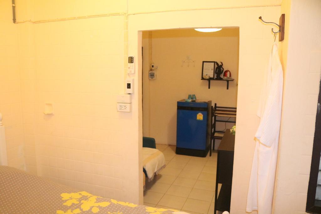 Eco House Apartment Bangkok Exterior foto